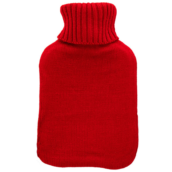 Hot water bottle with cover and cable knit red 33 x 20 cm